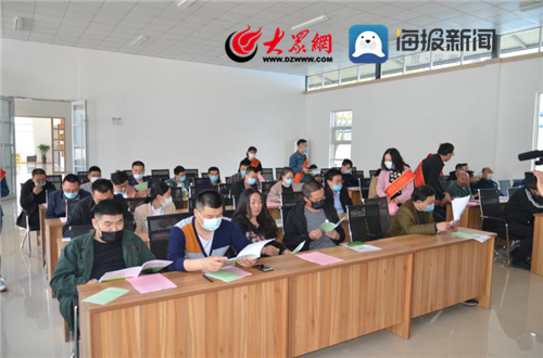 昌邑市人社局創(chuàng)新政策宣傳 多形式“進(jìn)園區(qū)、入企業(yè)”信息化服務(wù)直達(dá)基層